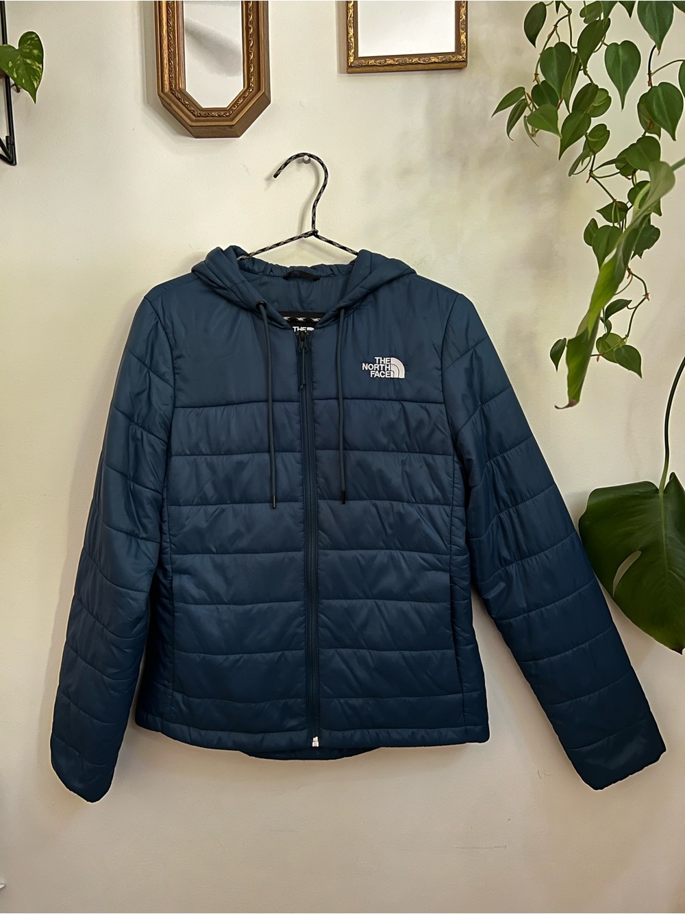 The North Face Women's Blue Quilted Hooded Puffer Jacket